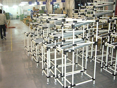 上海仓储货架的使用要照顾到员工的安全